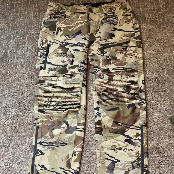 UA Storm Water Repellent Pant - Picture 1 of 3